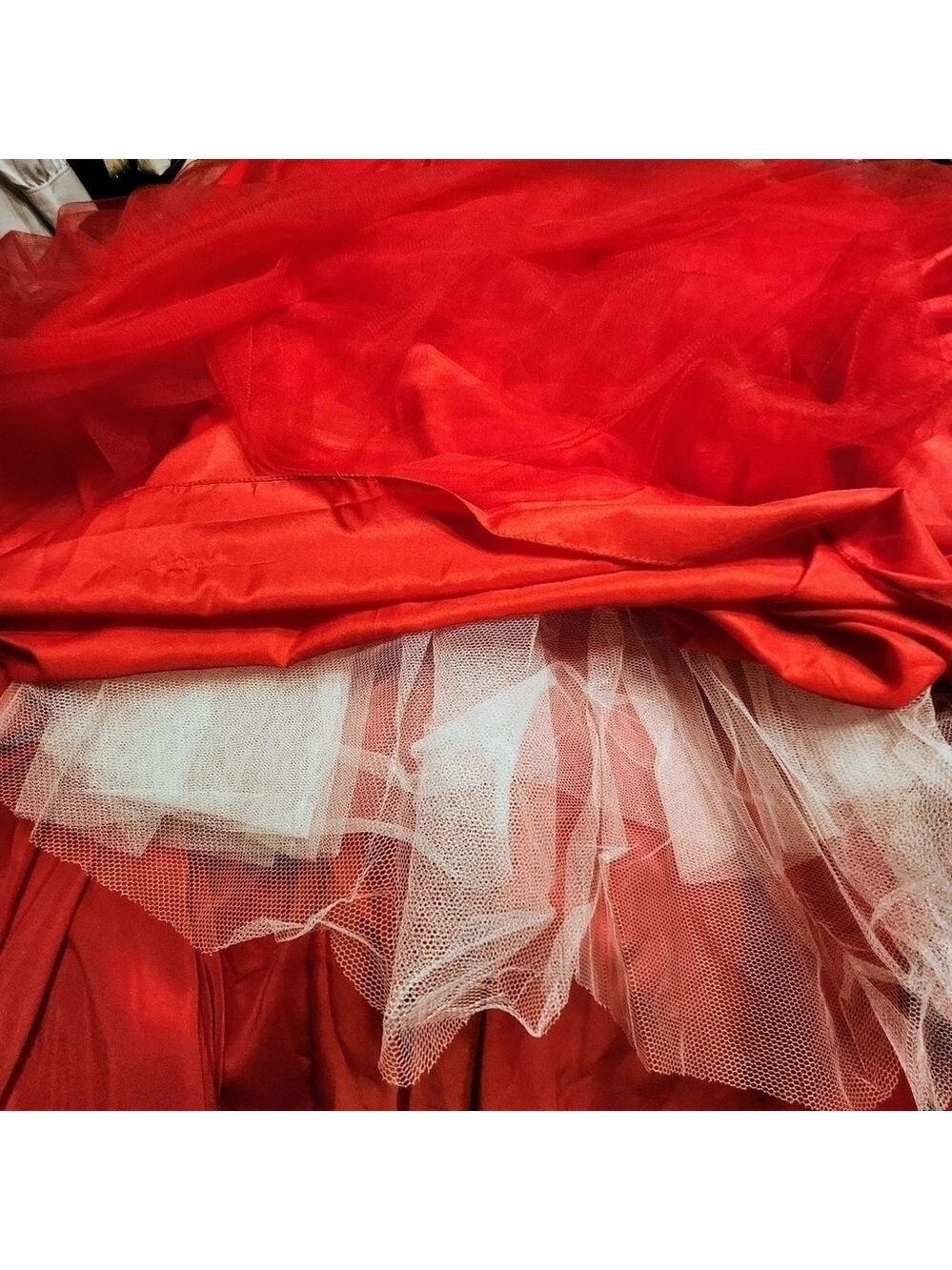 Layla K Quinceanera Ball Gown Dress Red Gold Beaded Size 6 - Picture 12 of 13